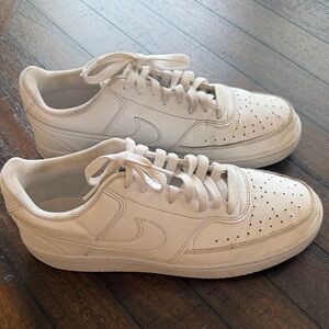 Nike Men's White Low-Top Leather Sneakers Size 10